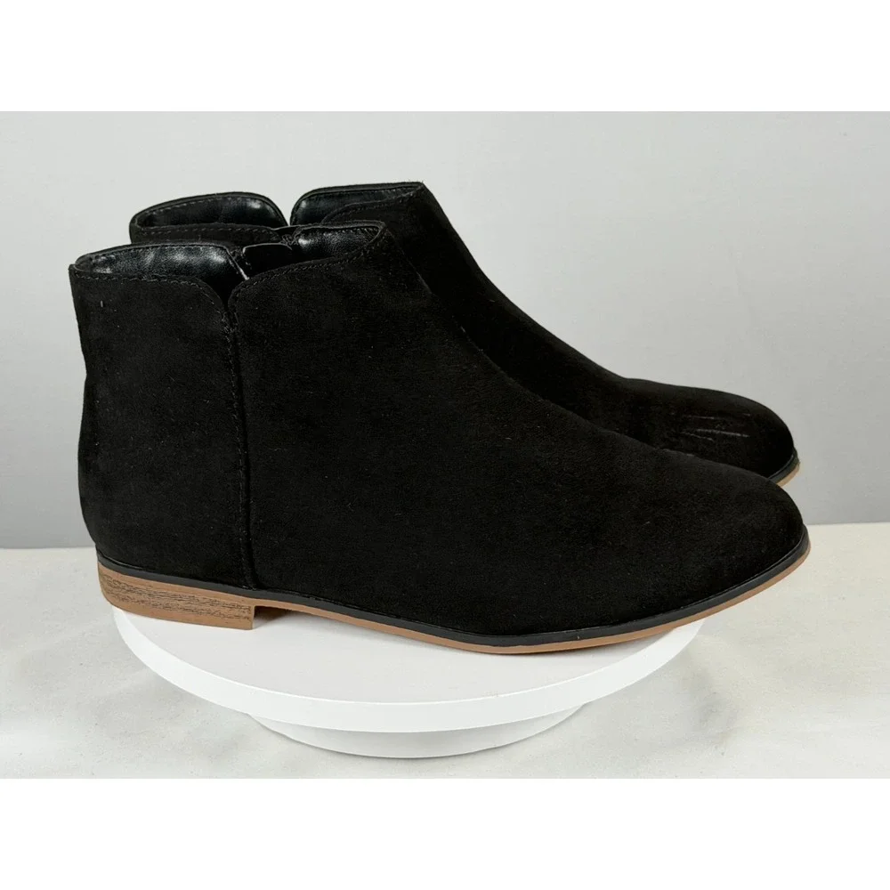 Cat & Jack Black Faux Suede Side Zip Ankle Bootie Kids Youth Size‎ 5